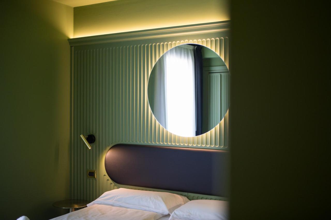 Hotel Miro' Garda  Esterno foto