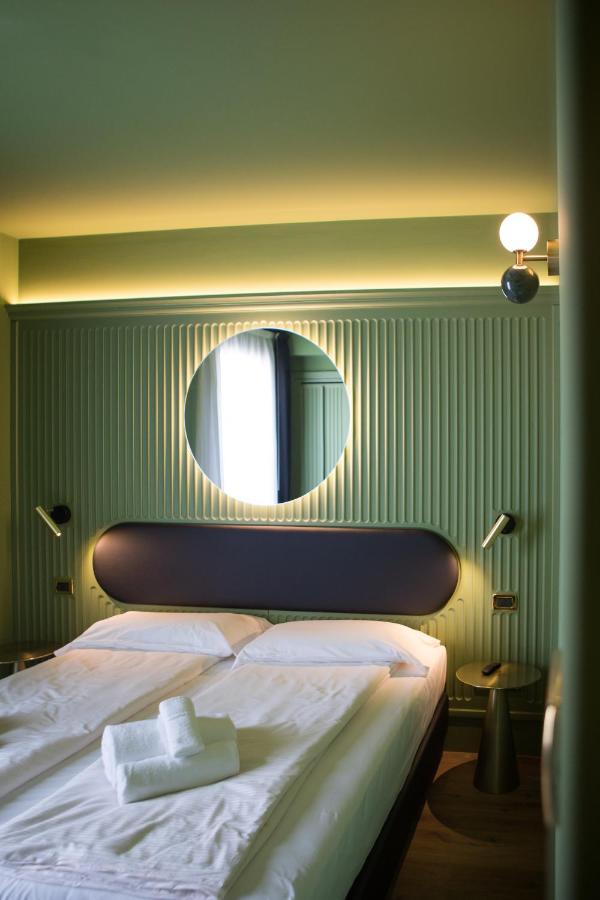 Hotel Miro' Garda  Esterno foto